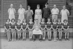 a992.0003.165b - Cooks at Sky Harbour, 1940-1944