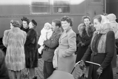 A992.0003.315 - Train, 1940-1945