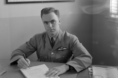 A992.0003.118a - Unidentified Man, 1940-1945