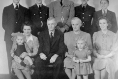 A992.0003.190a  -Mr. & Mrs. Walter & Family, 1940-1945